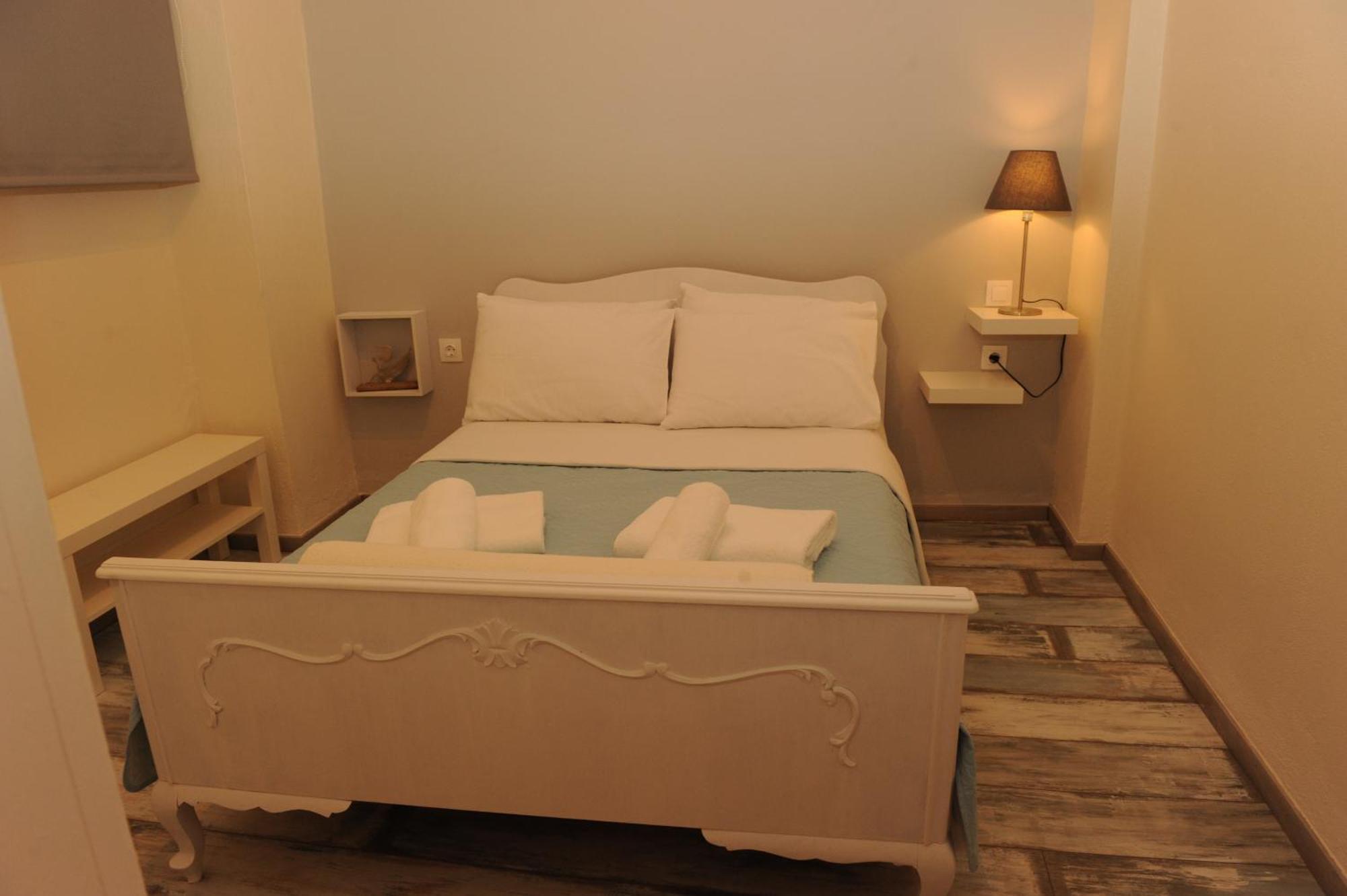 Delphic Moments - Sunny App 3Br, 2Ba With View Exterior foto